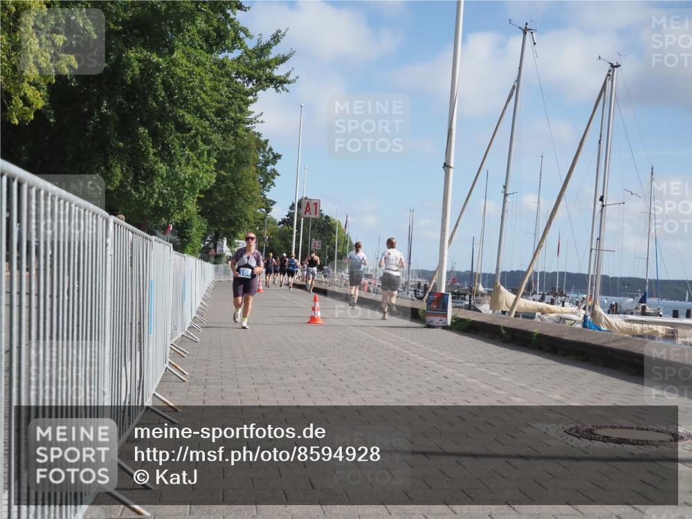 17.08.2025 - KN Förde Triathlon 2025 KatJ http://msf.ph/oto/8594928 17.08.2025 10:23:17 Laufen 164, 221 meine-sportfotos.de