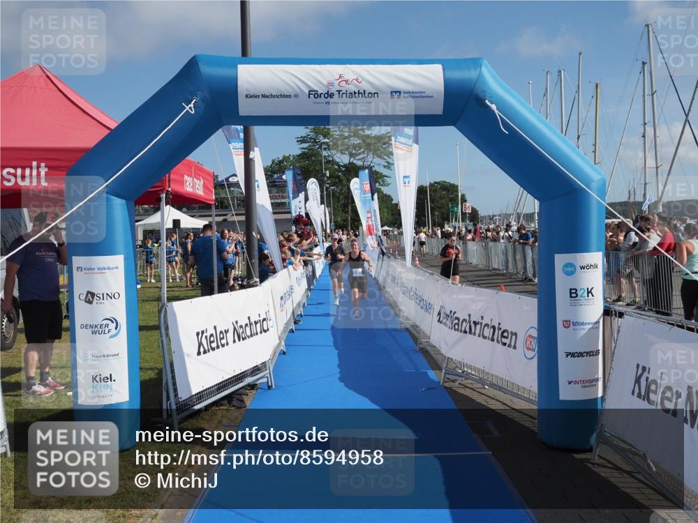 17.08.2025 - KN Förde Triathlon 2025 MichiJ http://msf.ph/oto/8594958 17.08.2025 10:39:04 Laufen 120, 223, 254 meine-sportfotos.de