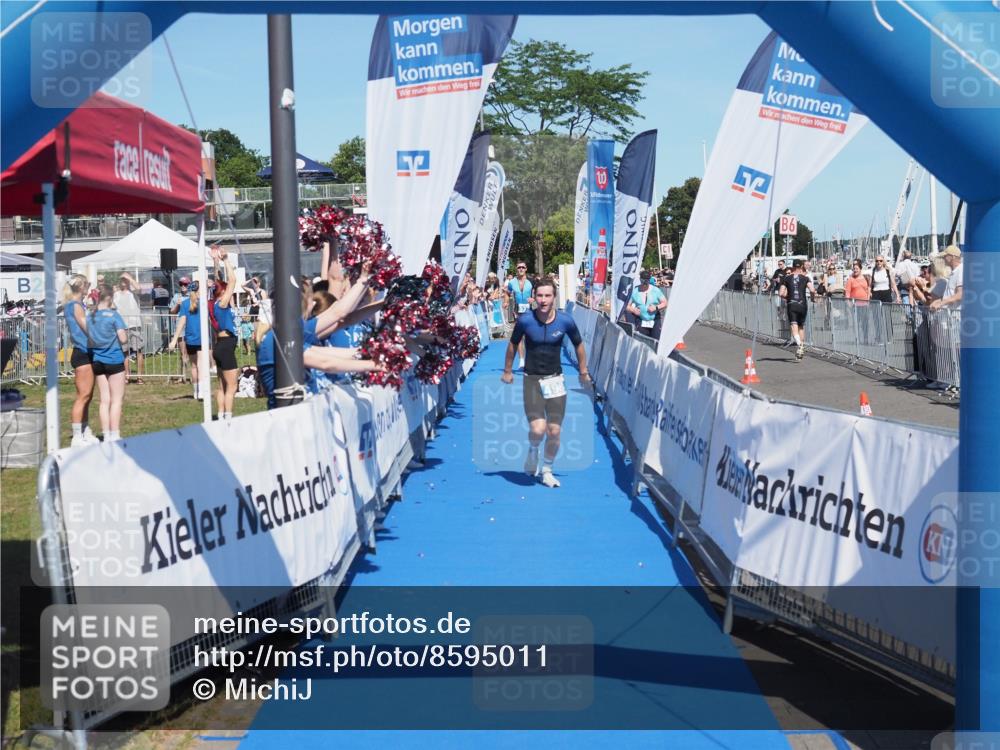 17.08.2025 - KN Förde Triathlon 2025 MichiJ http://msf.ph/oto/8595011 17.08.2025 13:56:14 Laufen 498 meine-sportfotos.de