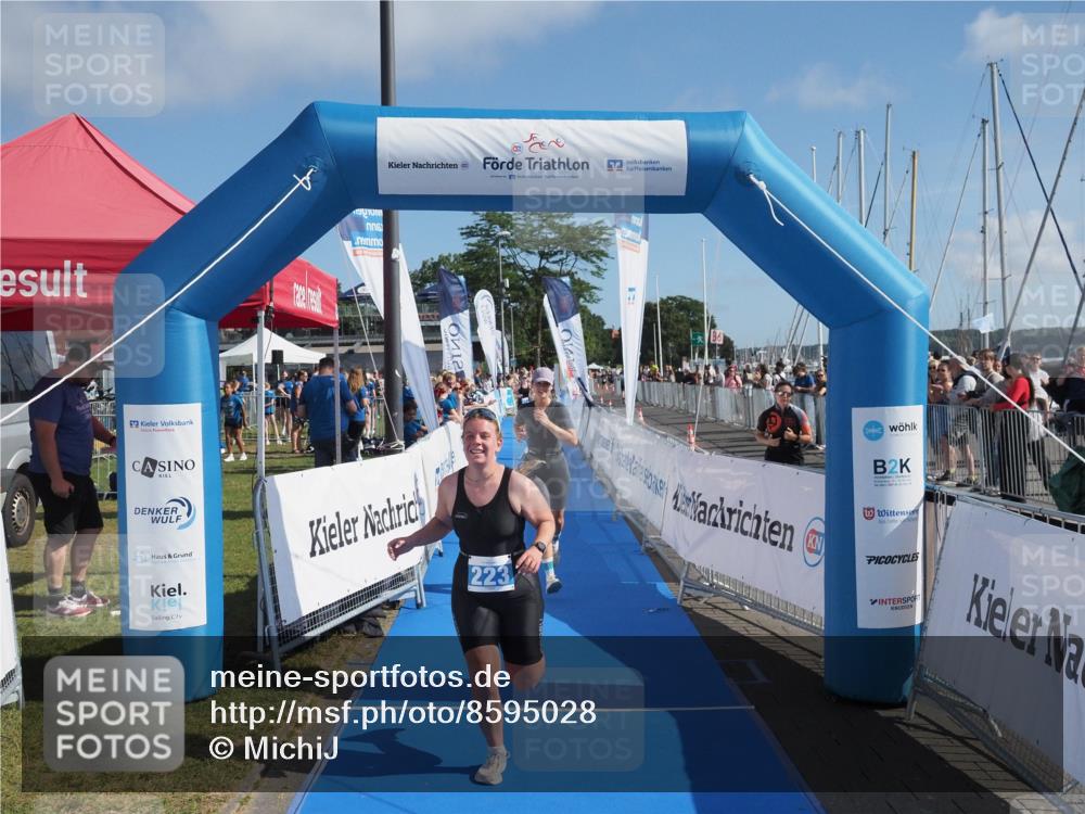 17.08.2025 - KN Förde Triathlon 2025 MichiJ http://msf.ph/oto/8595028 17.08.2025 10:39:07 Laufen 120, 223, 254 meine-sportfotos.de