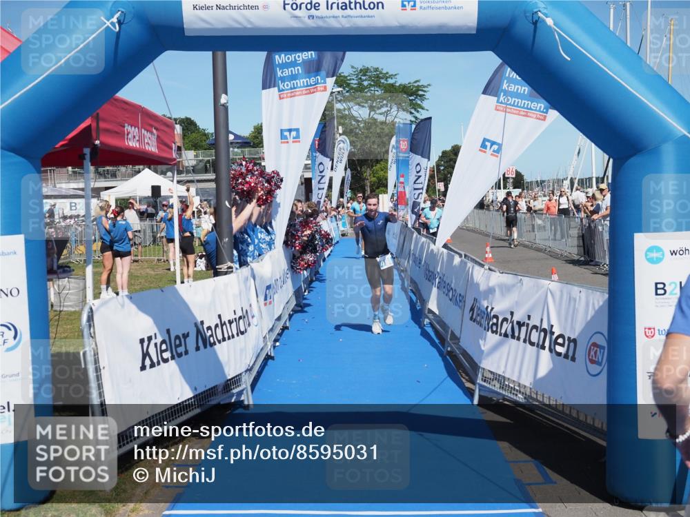17.08.2025 - KN Förde Triathlon 2025 MichiJ http://msf.ph/oto/8595031 17.08.2025 13:56:15 Laufen 498 meine-sportfotos.de