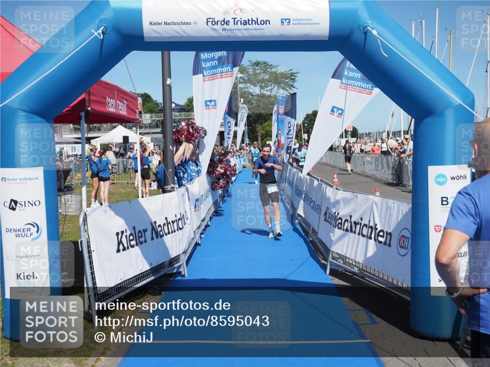 17.08.2025 - KN Förde Triathlon 2025 MichiJ http://msf.ph/oto/8595043 17.08.2025 13:56:15 Laufen 498 meine-sportfotos.de