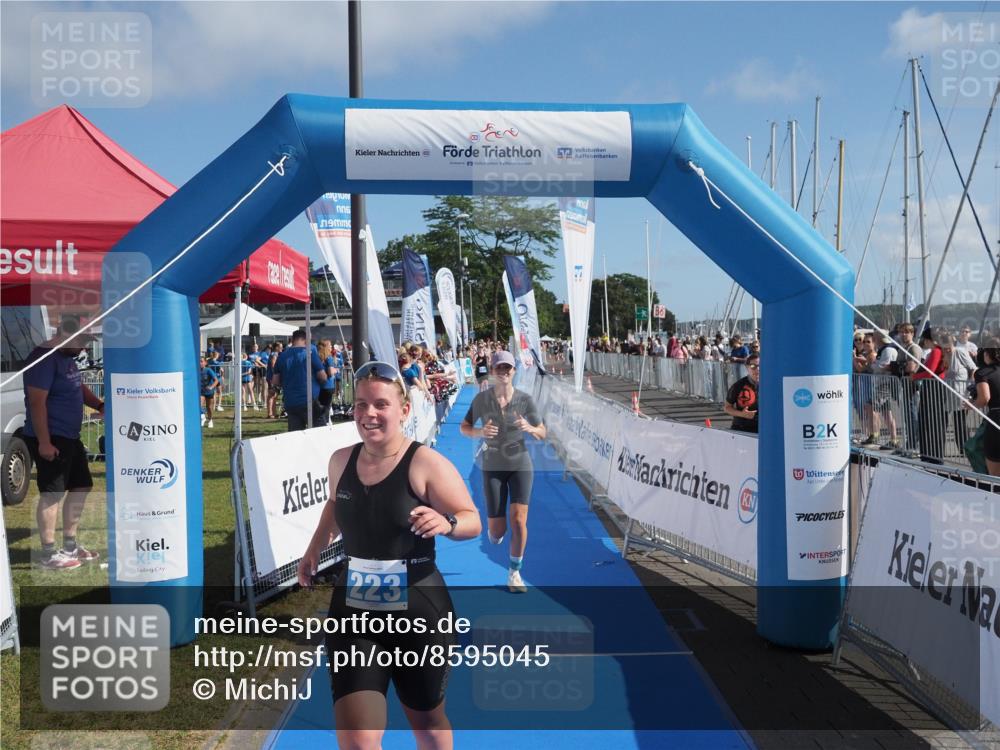 17.08.2025 - KN Förde Triathlon 2025 MichiJ http://msf.ph/oto/8595045 17.08.2025 10:39:07 Laufen 120, 223, 254 meine-sportfotos.de