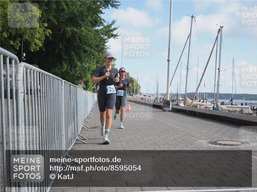 17.08.2025 - KN Förde Triathlon 2025 KatJ http://msf.ph/oto/8595054 17.08.2025 10:23:42 Laufen 161, 254 meine-sportfotos.de