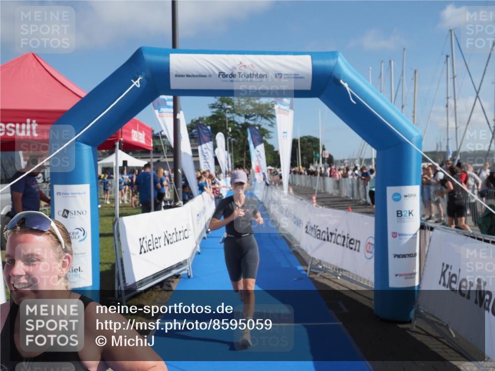 17.08.2025 - KN Förde Triathlon 2025 MichiJ http://msf.ph/oto/8595059 17.08.2025 10:39:08 Laufen 120, 223, 254 meine-sportfotos.de