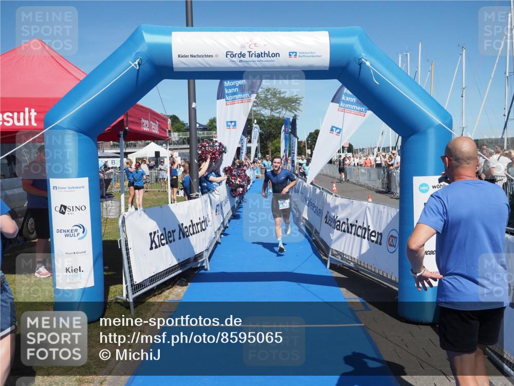 17.08.2025 - KN Förde Triathlon 2025 MichiJ http://msf.ph/oto/8595065 17.08.2025 13:56:15 Laufen 498 meine-sportfotos.de