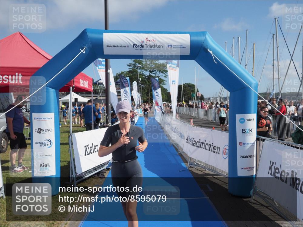 17.08.2025 - KN Förde Triathlon 2025 MichiJ http://msf.ph/oto/8595079 17.08.2025 10:39:09 Laufen 223, 254 meine-sportfotos.de