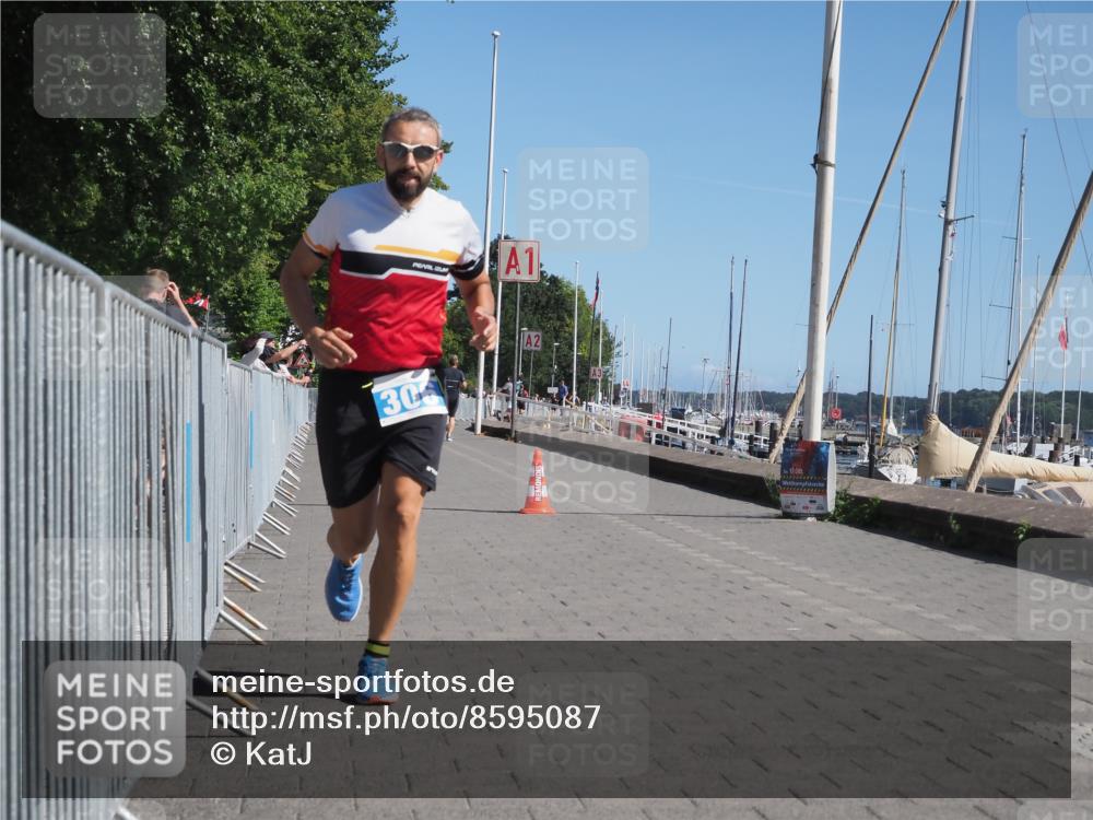 17.08.2025 - KN Förde Triathlon 2025 KatJ http://msf.ph/oto/8595087 17.08.2025 11:42:25 Laufen 306 meine-sportfotos.de
