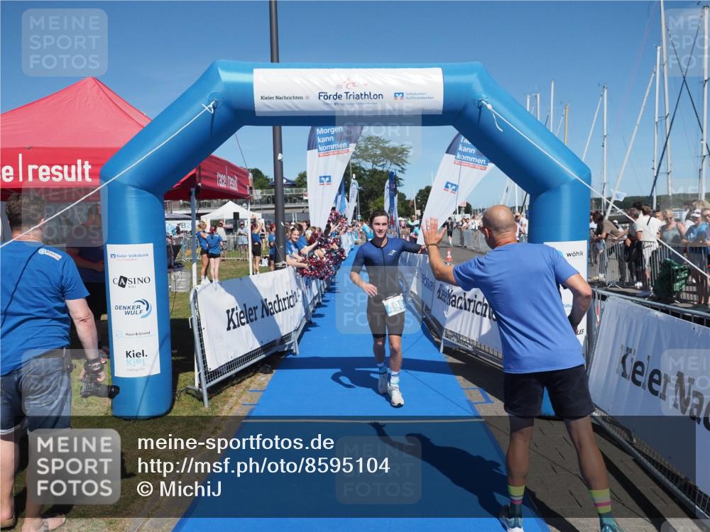 17.08.2025 - KN Förde Triathlon 2025 MichiJ http://msf.ph/oto/8595104 17.08.2025 13:56:16 Laufen 498, 532 meine-sportfotos.de