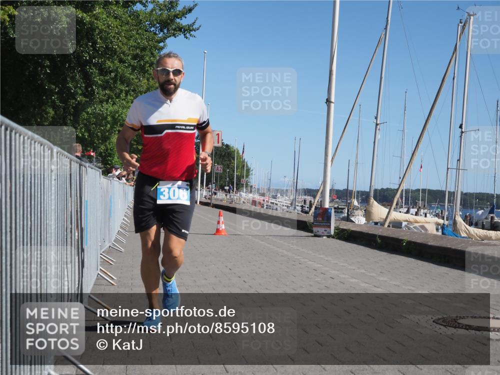 17.08.2025 - KN Förde Triathlon 2025 KatJ http://msf.ph/oto/8595108 17.08.2025 11:42:26 Laufen 306 meine-sportfotos.de