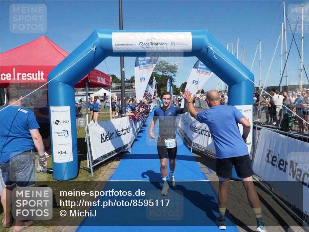 17.08.2025 - KN Förde Triathlon 2025 MichiJ http://msf.ph/oto/8595117 17.08.2025 13:56:17 Laufen 498, 532 meine-sportfotos.de