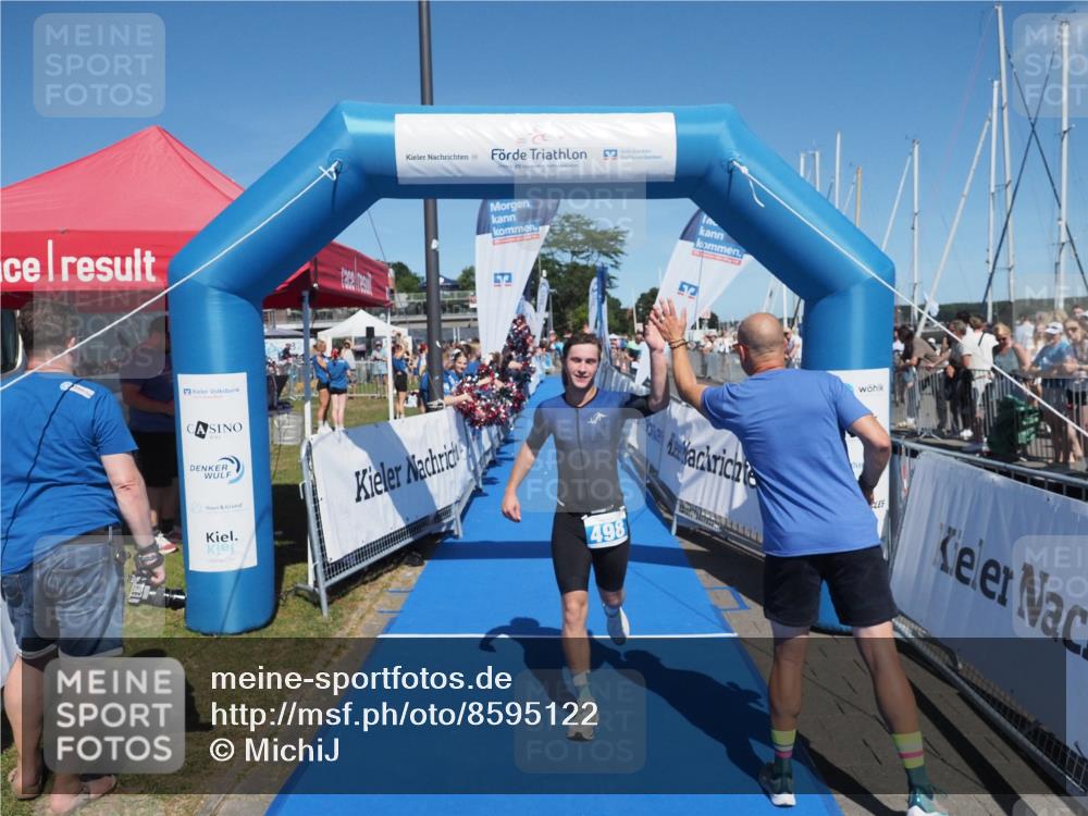 17.08.2025 - KN Förde Triathlon 2025 MichiJ http://msf.ph/oto/8595122 17.08.2025 13:56:17 Laufen 498, 532 meine-sportfotos.de