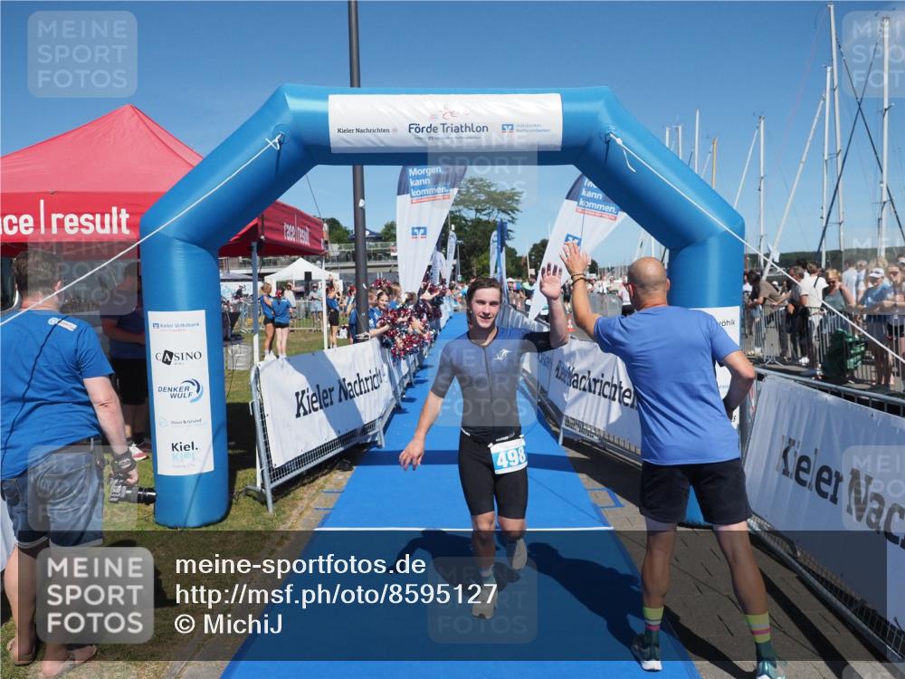 17.08.2025 - KN Förde Triathlon 2025 MichiJ http://msf.ph/oto/8595127 17.08.2025 13:56:17 Laufen 498, 532 meine-sportfotos.de