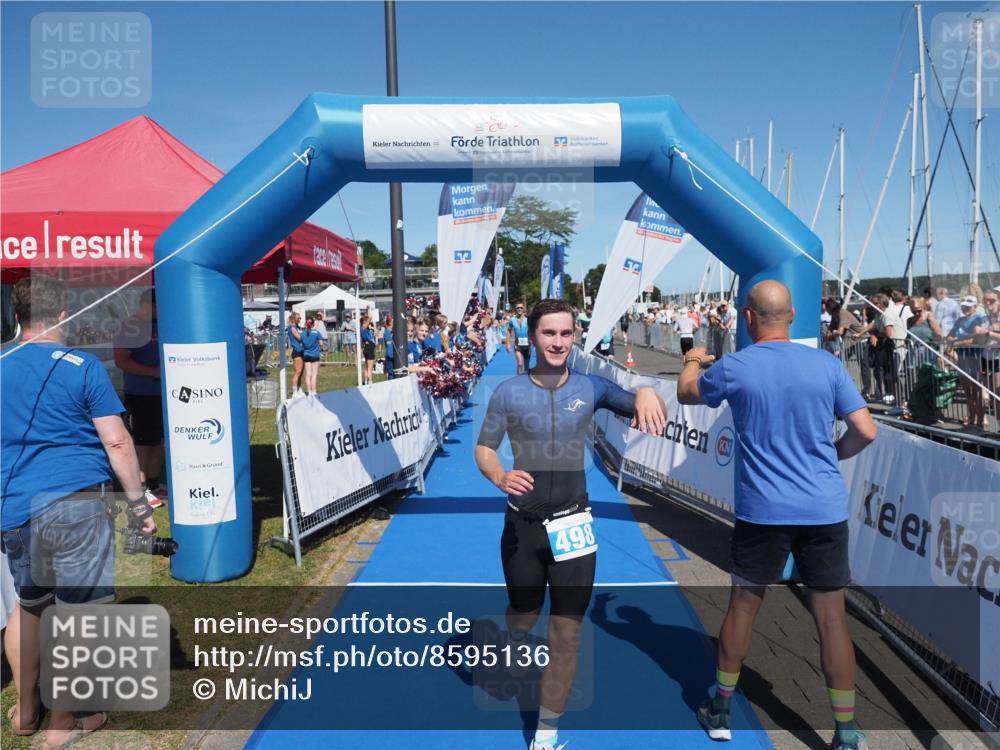 17.08.2025 - KN Förde Triathlon 2025 MichiJ http://msf.ph/oto/8595136 17.08.2025 13:56:17 Laufen 498, 532 meine-sportfotos.de