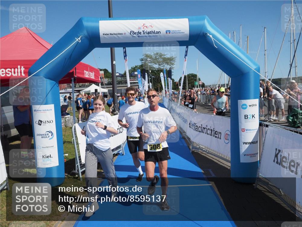 17.08.2025 - KN Förde Triathlon 2025 MichiJ http://msf.ph/oto/8595137 17.08.2025 12:04:00 Laufen 307, 608 meine-sportfotos.de