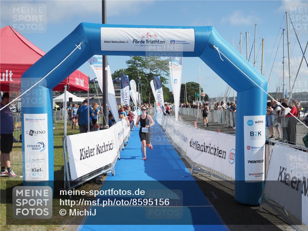 17.08.2025 - KN Förde Triathlon 2025 MichiJ http://msf.ph/oto/8595156 17.08.2025 10:39:14 Laufen 221 meine-sportfotos.de