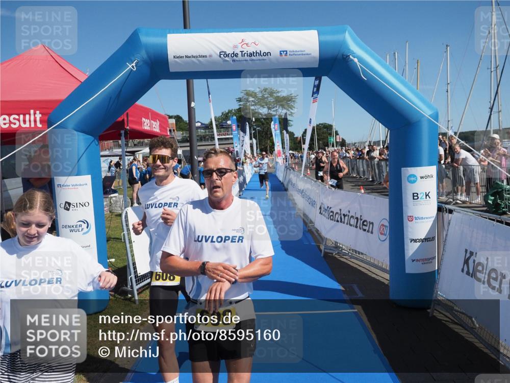 17.08.2025 - KN Förde Triathlon 2025 MichiJ http://msf.ph/oto/8595160 17.08.2025 12:04:00 Laufen 307, 608 meine-sportfotos.de