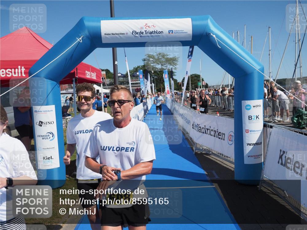 17.08.2025 - KN Förde Triathlon 2025 MichiJ http://msf.ph/oto/8595165 17.08.2025 12:04:00 Laufen 307, 608 meine-sportfotos.de