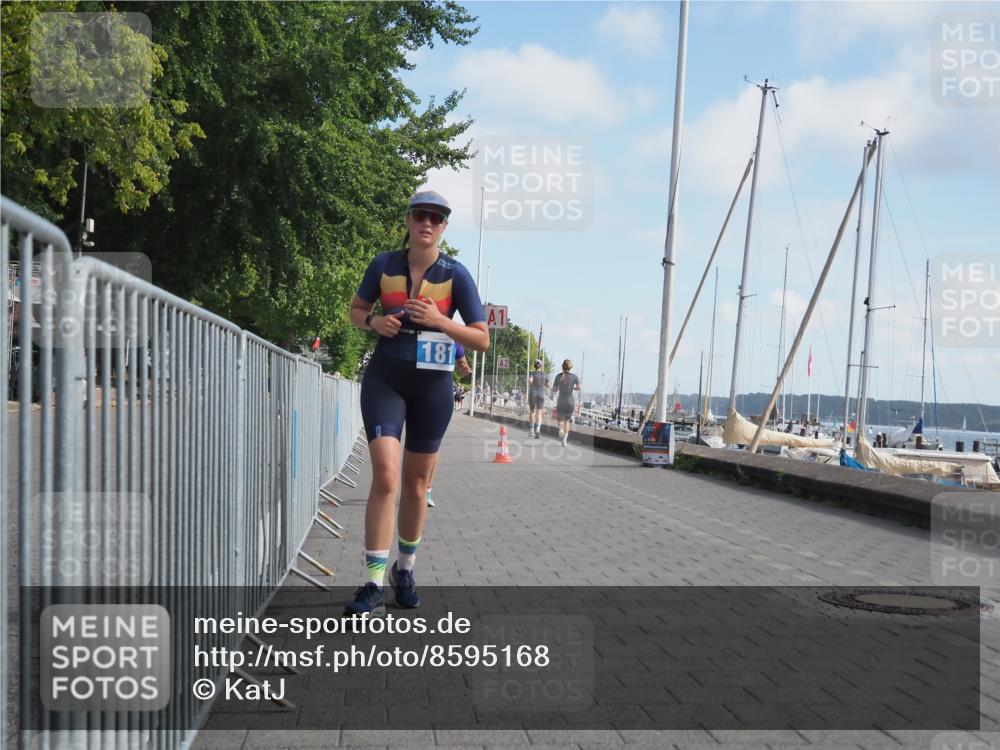 17.08.2025 - KN Förde Triathlon 2025 KatJ http://msf.ph/oto/8595168 17.08.2025 10:23:56 Laufen 137, 138, 181 meine-sportfotos.de