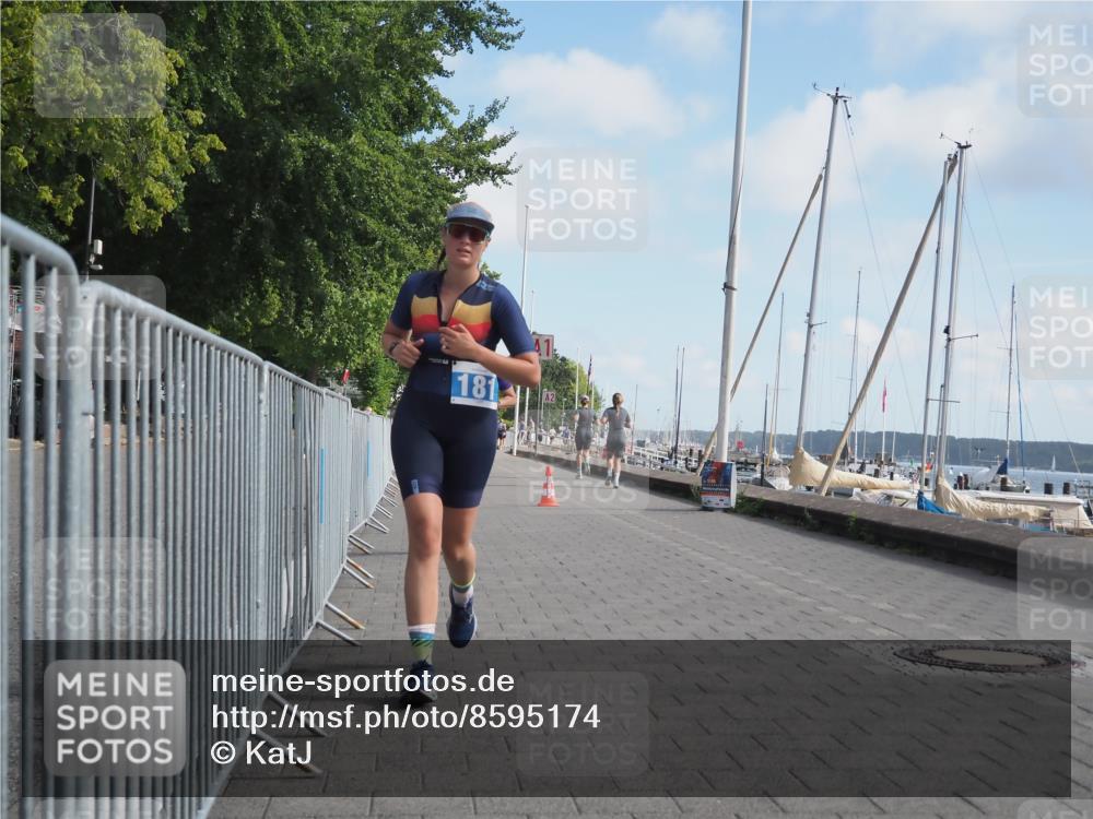 17.08.2025 - KN Förde Triathlon 2025 KatJ http://msf.ph/oto/8595174 17.08.2025 10:23:56 Laufen 137, 138, 181 meine-sportfotos.de