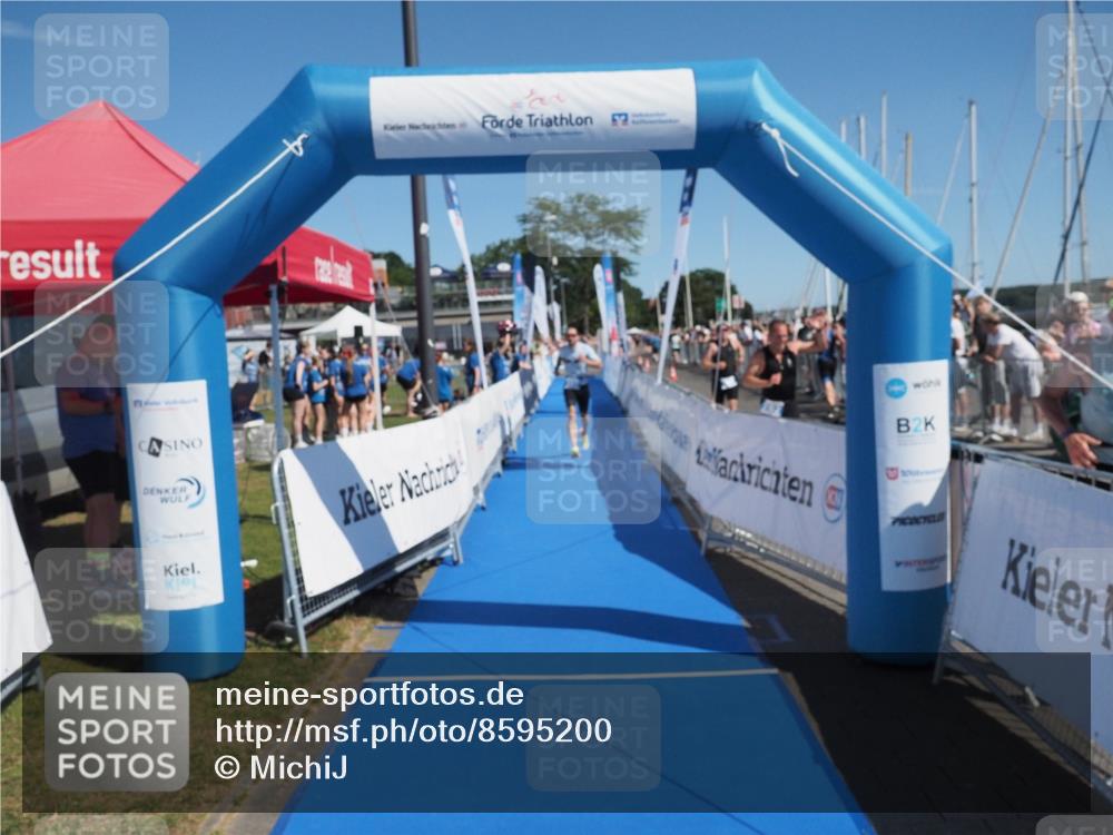 17.08.2025 - KN Förde Triathlon 2025 MichiJ http://msf.ph/oto/8595200 17.08.2025 12:04:01 Laufen 307, 608 meine-sportfotos.de