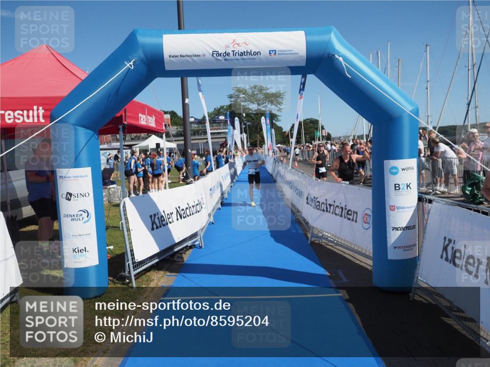 17.08.2025 - KN Förde Triathlon 2025 MichiJ http://msf.ph/oto/8595204 17.08.2025 12:04:01 Laufen 307, 608 meine-sportfotos.de
