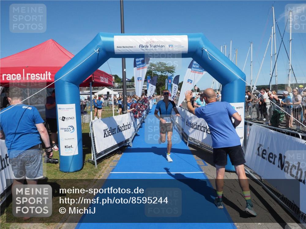 17.08.2025 - KN Förde Triathlon 2025 MichiJ http://msf.ph/oto/8595244 17.08.2025 13:56:20 Laufen 498, 532 meine-sportfotos.de