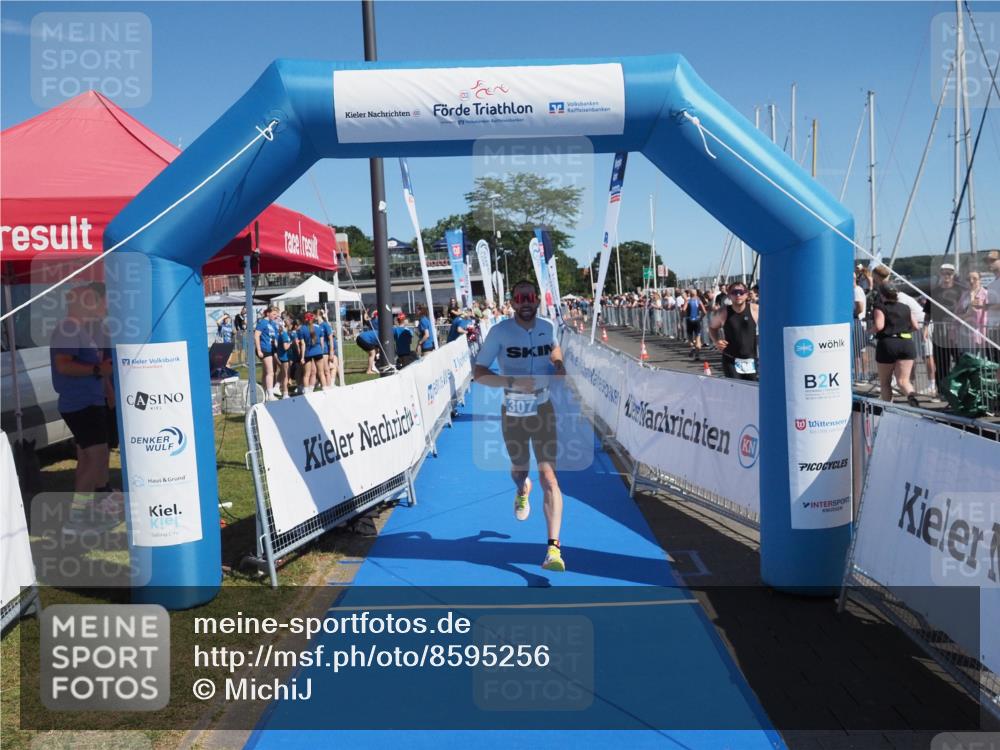 17.08.2025 - KN Förde Triathlon 2025 MichiJ http://msf.ph/oto/8595256 17.08.2025 12:04:03 Laufen 307, 608 meine-sportfotos.de