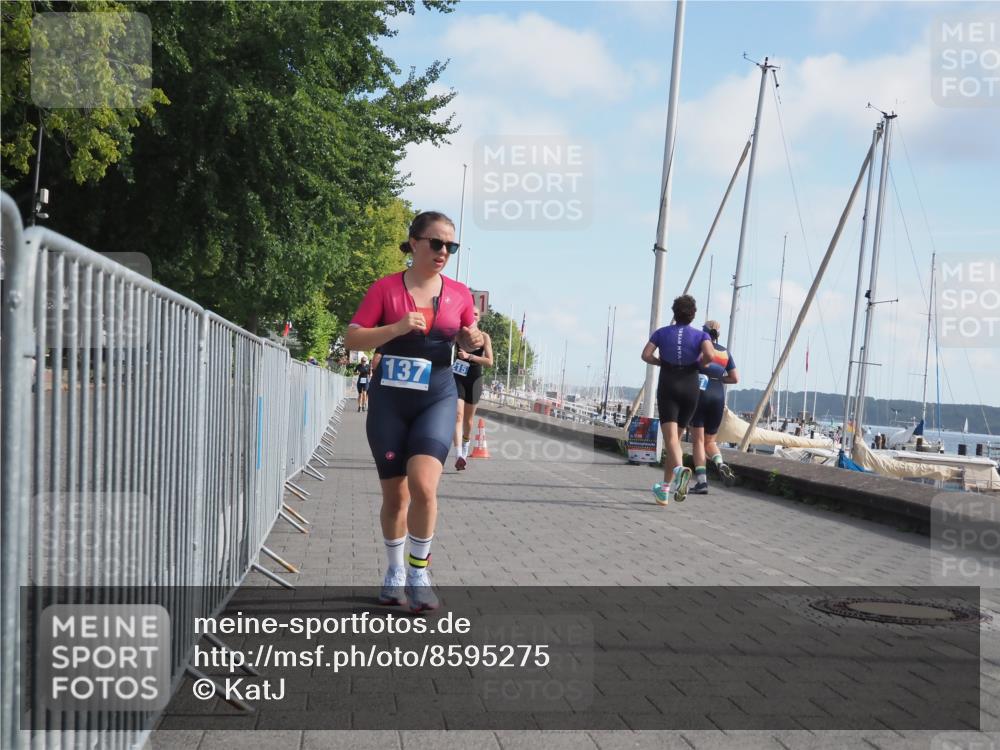 17.08.2025 - KN Förde Triathlon 2025 KatJ http://msf.ph/oto/8595275 17.08.2025 10:24:04 Laufen 137, 215, 246 meine-sportfotos.de
