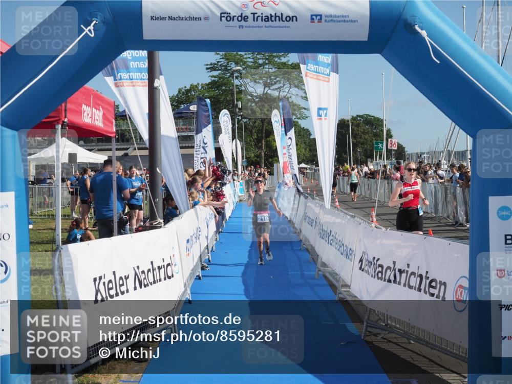 17.08.2025 - KN Förde Triathlon 2025 MichiJ http://msf.ph/oto/8595281 17.08.2025 10:39:22 Laufen 210 meine-sportfotos.de