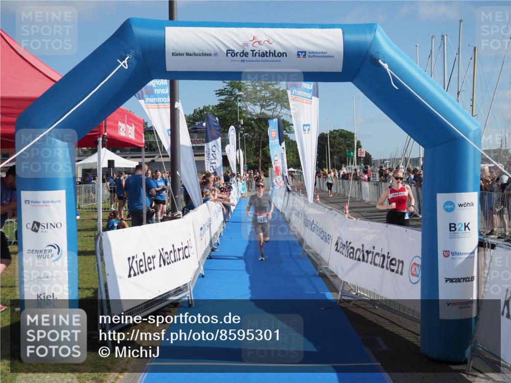 17.08.2025 - KN Förde Triathlon 2025 MichiJ http://msf.ph/oto/8595301 17.08.2025 10:39:23 Laufen 210 meine-sportfotos.de