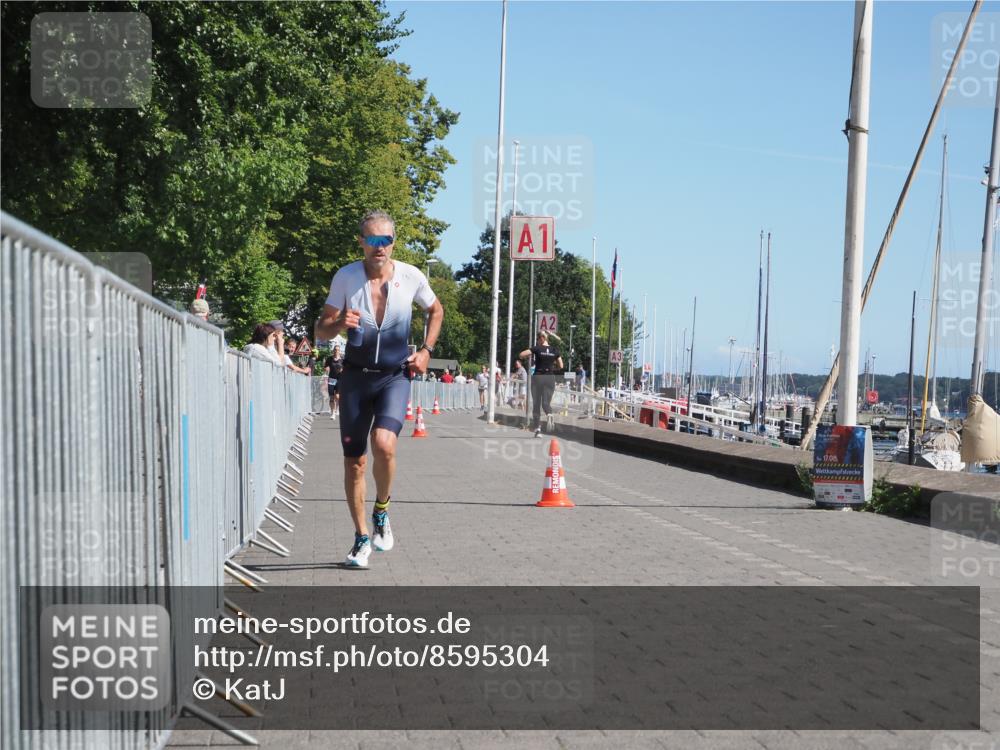 17.08.2025 - KN Förde Triathlon 2025 KatJ http://msf.ph/oto/8595304 17.08.2025 11:42:56 Laufen 274 meine-sportfotos.de