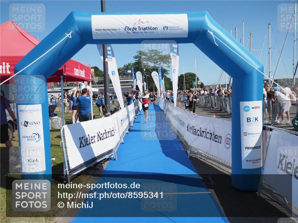 17.08.2025 - KN Förde Triathlon 2025 MichiJ http://msf.ph/oto/8595341 17.08.2025 12:04:30 Laufen 306 meine-sportfotos.de