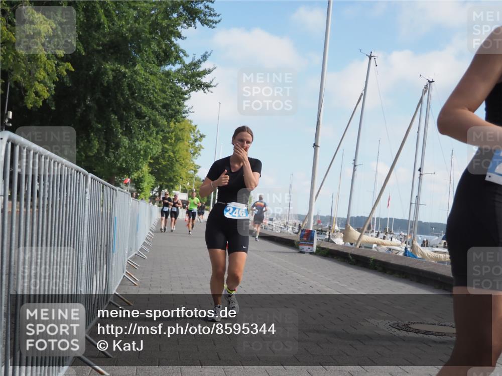 17.08.2025 - KN Förde Triathlon 2025 KatJ http://msf.ph/oto/8595344 17.08.2025 10:24:08 Laufen 187, 190, 215, 223, 246 meine-sportfotos.de
