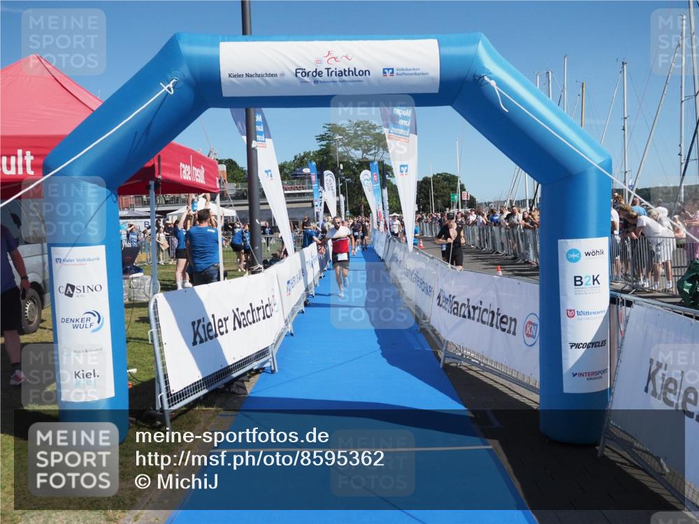 17.08.2025 - KN Förde Triathlon 2025 MichiJ http://msf.ph/oto/8595362 17.08.2025 12:04:30 Laufen 306 meine-sportfotos.de