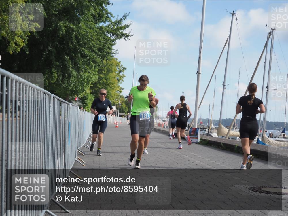 17.08.2025 - KN Förde Triathlon 2025 KatJ http://msf.ph/oto/8595404 17.08.2025 10:24:15 Laufen 187, 190, 223 meine-sportfotos.de