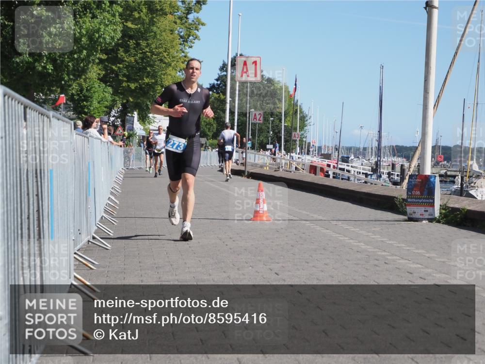 17.08.2025 - KN Förde Triathlon 2025 KatJ http://msf.ph/oto/8595416 17.08.2025 11:43:11 Laufen 273 meine-sportfotos.de