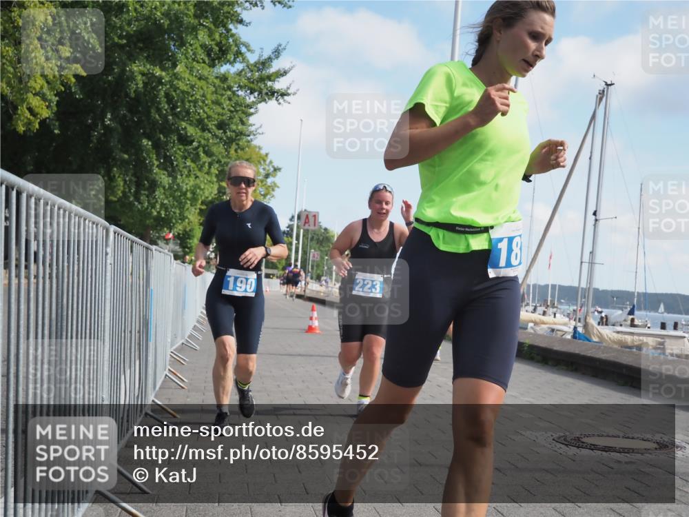 17.08.2025 - KN Förde Triathlon 2025 KatJ http://msf.ph/oto/8595452 17.08.2025 10:24:17 Laufen 187, 190, 223 meine-sportfotos.de