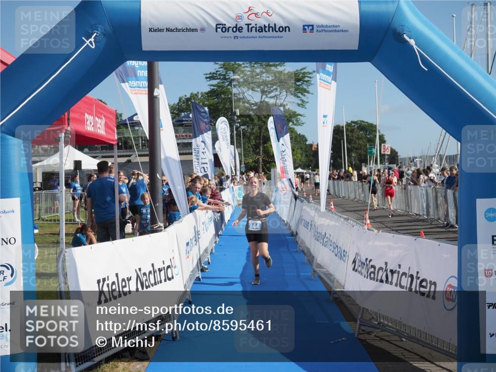 17.08.2025 - KN Förde Triathlon 2025 MichiJ http://msf.ph/oto/8595461 17.08.2025 10:39:32 Laufen 244 meine-sportfotos.de