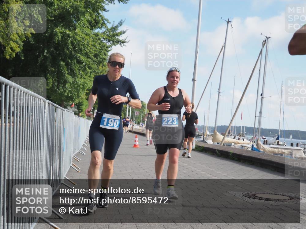 17.08.2025 - KN Förde Triathlon 2025 KatJ http://msf.ph/oto/8595472 17.08.2025 10:24:17 Laufen 187, 190, 223 meine-sportfotos.de