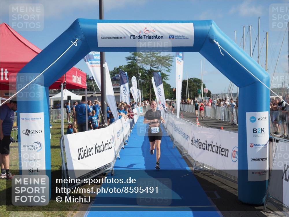 17.08.2025 - KN Förde Triathlon 2025 MichiJ http://msf.ph/oto/8595491 17.08.2025 10:39:33 Laufen 244 meine-sportfotos.de