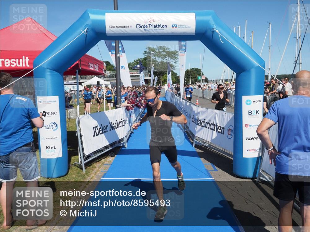 17.08.2025 - KN Förde Triathlon 2025 MichiJ http://msf.ph/oto/8595493 17.08.2025 13:56:48 Laufen 465 meine-sportfotos.de