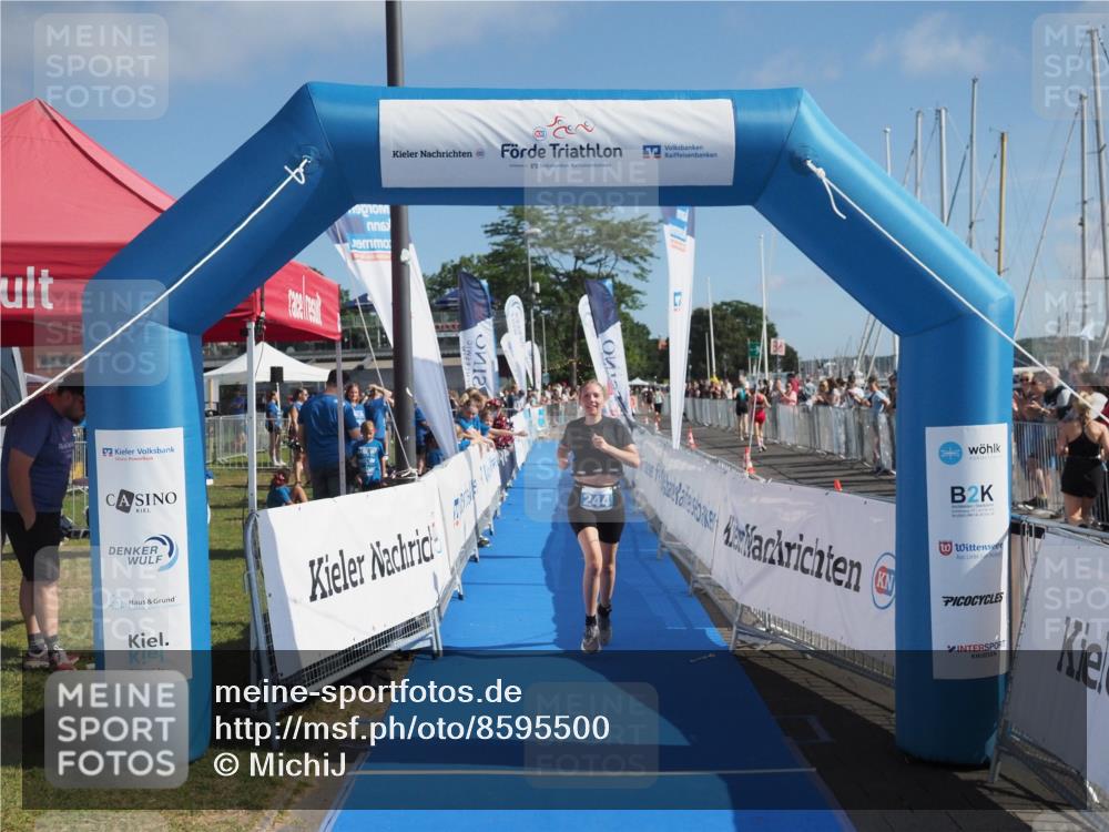17.08.2025 - KN Förde Triathlon 2025 MichiJ http://msf.ph/oto/8595500 17.08.2025 10:39:34 Laufen 244 meine-sportfotos.de