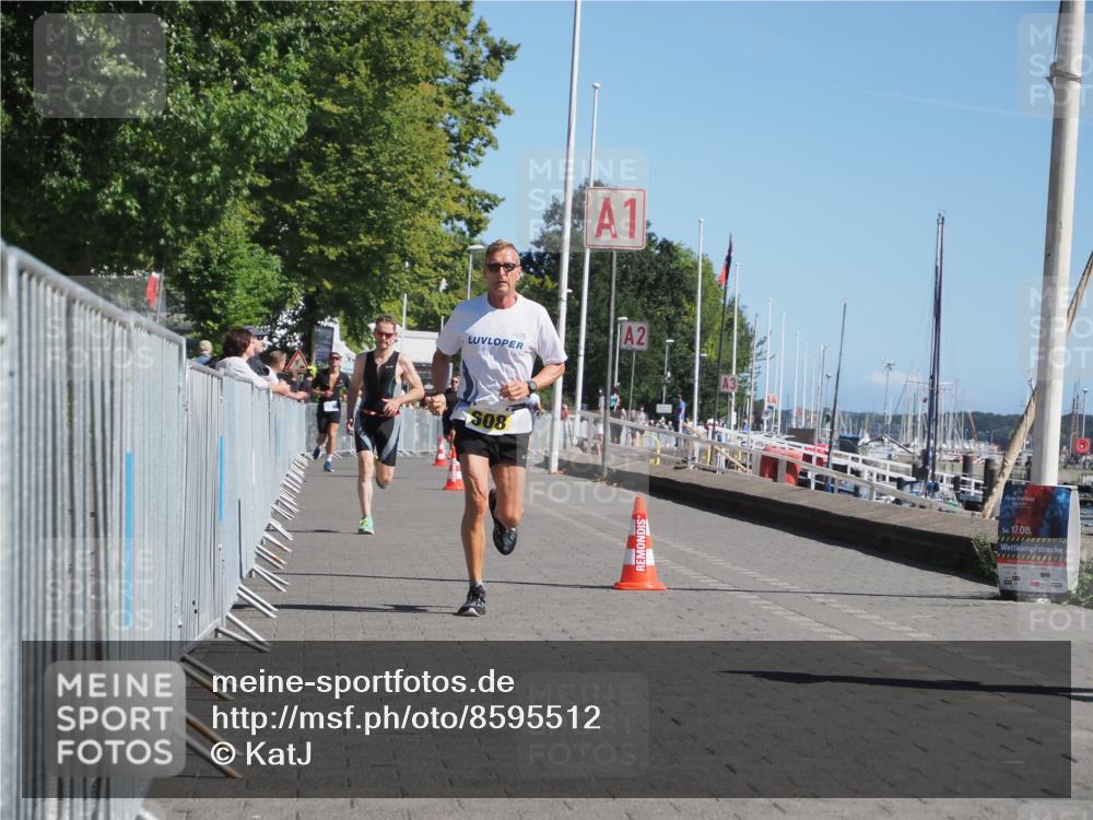 17.08.2025 - KN Förde Triathlon 2025 KatJ http://msf.ph/oto/8595512 17.08.2025 11:43:20 Laufen 296, 608 meine-sportfotos.de