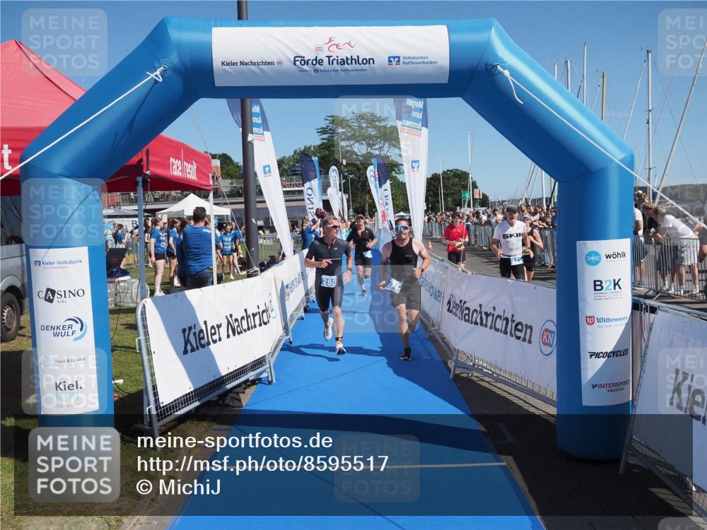 17.08.2025 - KN Förde Triathlon 2025 MichiJ http://msf.ph/oto/8595517 17.08.2025 12:04:37 Laufen 271, 280, 295, 306 meine-sportfotos.de