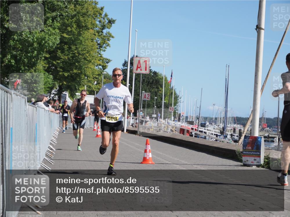17.08.2025 - KN Förde Triathlon 2025 KatJ http://msf.ph/oto/8595535 17.08.2025 11:43:20 Laufen 296, 608 meine-sportfotos.de