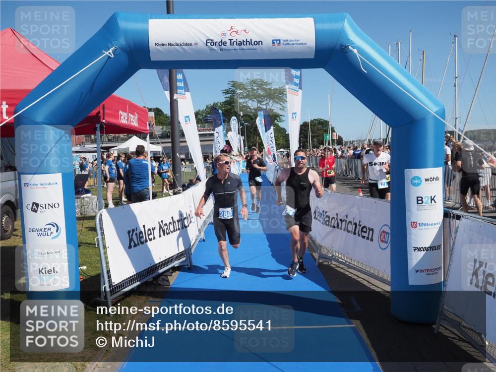 17.08.2025 - KN Förde Triathlon 2025 MichiJ http://msf.ph/oto/8595541 17.08.2025 12:04:38 Laufen 271, 280, 295, 306, 309 meine-sportfotos.de