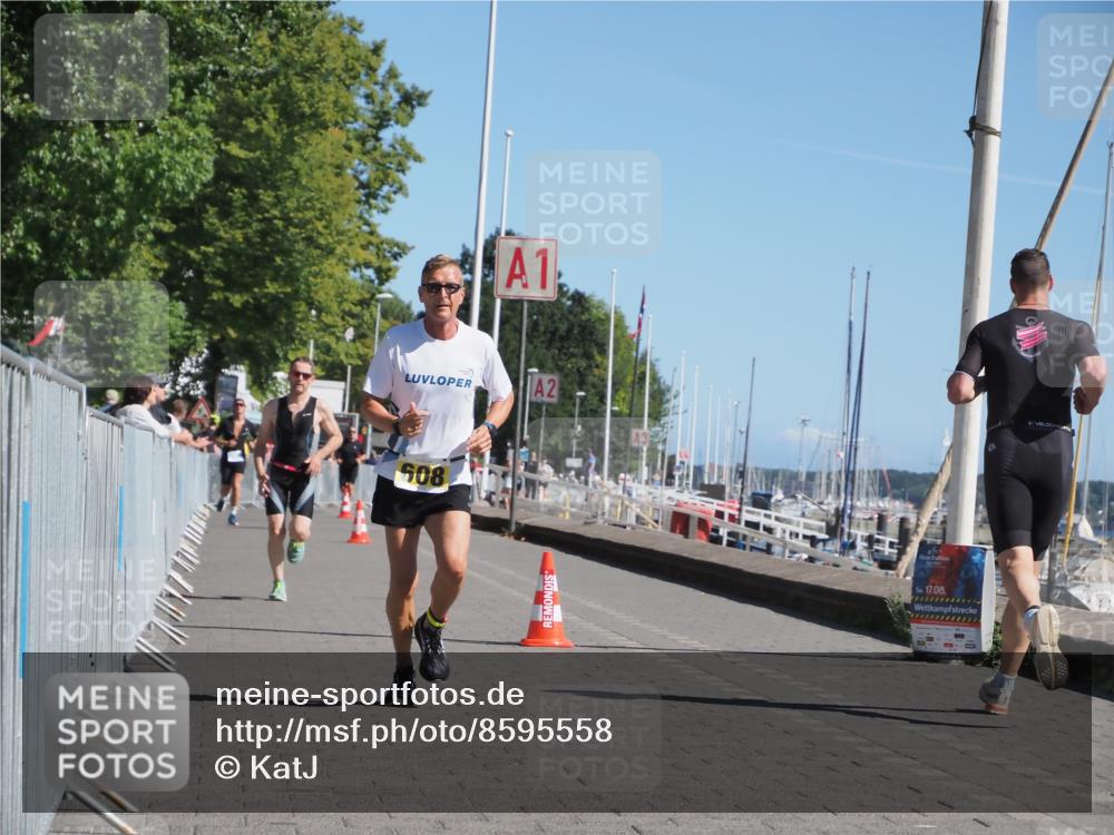 17.08.2025 - KN Förde Triathlon 2025 KatJ http://msf.ph/oto/8595558 17.08.2025 11:43:21 Laufen 296, 608 meine-sportfotos.de