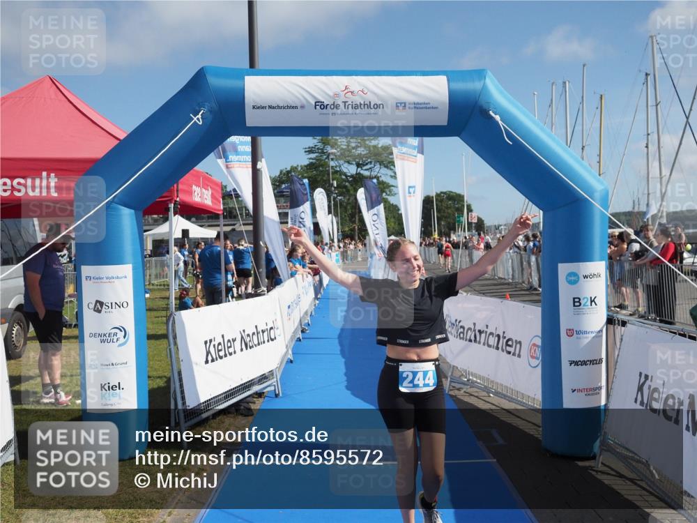 17.08.2025 - KN Förde Triathlon 2025 MichiJ http://msf.ph/oto/8595572 17.08.2025 10:39:35 Laufen 244 meine-sportfotos.de