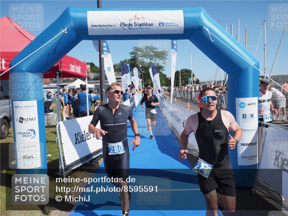 17.08.2025 - KN Förde Triathlon 2025 MichiJ http://msf.ph/oto/8595591 17.08.2025 12:04:39 Laufen 271, 280, 295, 306, 309 meine-sportfotos.de